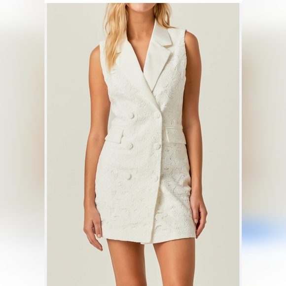 Endless Rose Dresses & Skirts - Endless Rose Lace Sleeveless Blazer Dress
